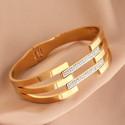 Hollow out Bracelet Stainless Steel Female Style Bracelet Geometric Circle Hollow out Handpiece