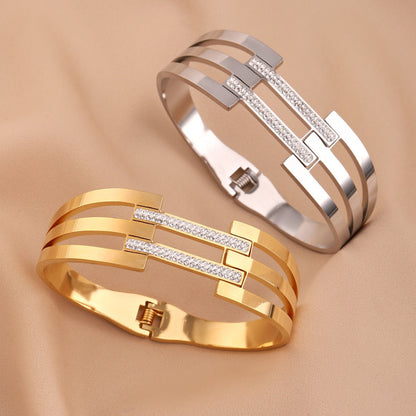 Hollow out Bracelet Stainless Steel Female Style Bracelet Geometric Circle Hollow out Handpiece