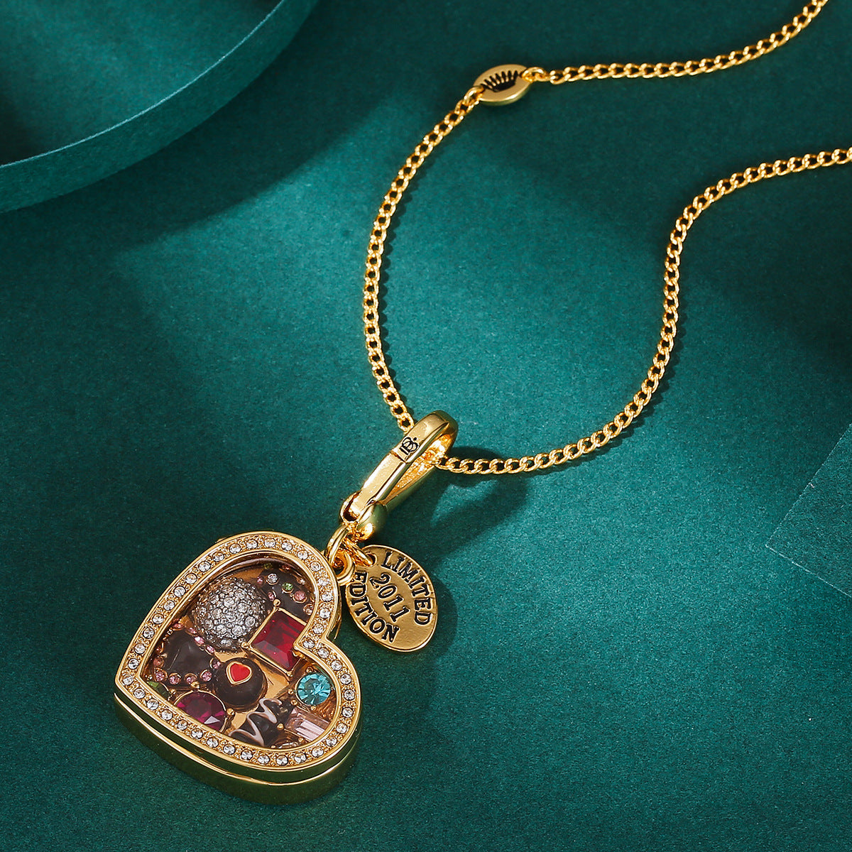 Enamel glazed chocolate gemstone transparent heart-shaped box with openable pendant